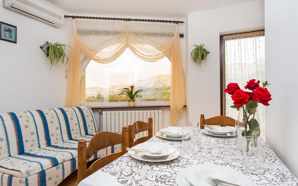Apartments Lucija Baška Esterno foto