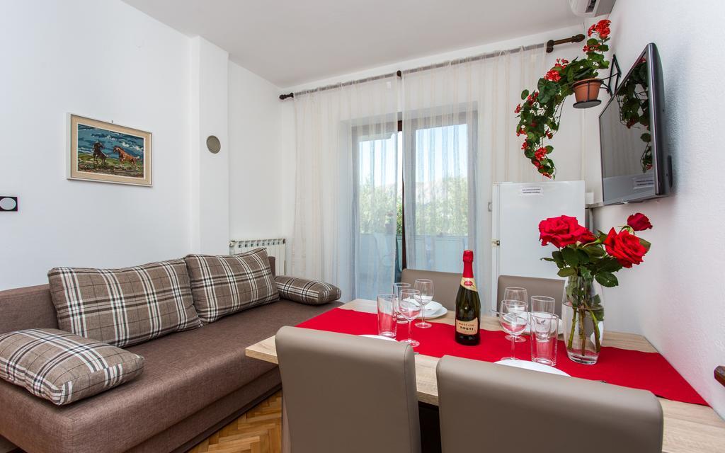 Apartments Lucija Baška Esterno foto